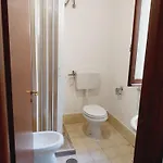 Marina Di Montauro - Lido Di Pietragrande - Direttamente Sulla - Parcheggio Privato Lägenhet
