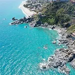 Marina Di Montauro - Lido Di Pietragrande - Direttamente Sulla - Parcheggio Privato Lägenhet