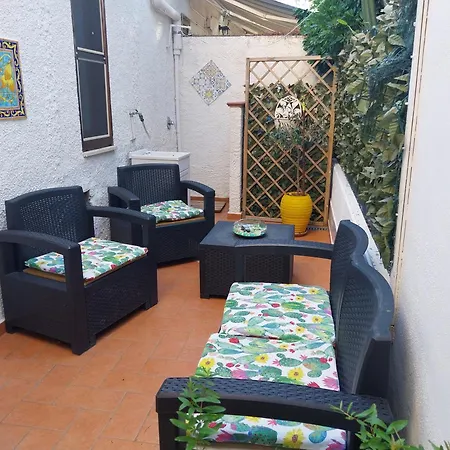 Marina Di Montauro - Lido Di Pietragrande 아파트