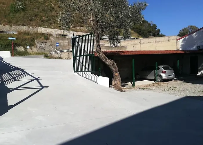 Marina Di Montauro - Lido Di Pietragrande - Direttamente Sulla - Parcheggio Privato Montepaone Lido